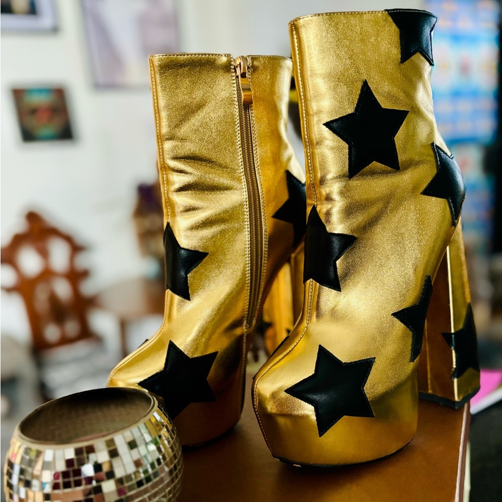 Gold 🌟 Star Platforms